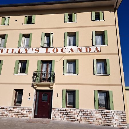 Tilly'S Locanda Borso del Grappa Exteriör bild